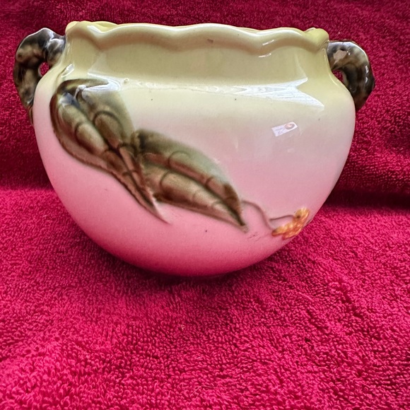 Hull Art pink flower vase W-7 USA - Picture 2 of 4